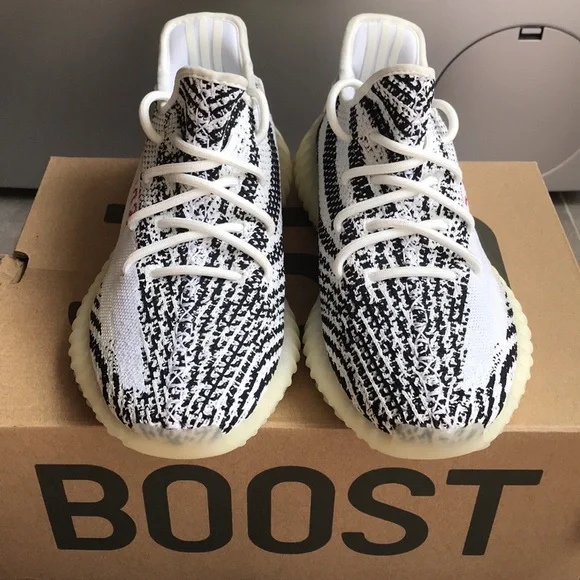 Yeezy Boost 350 V2